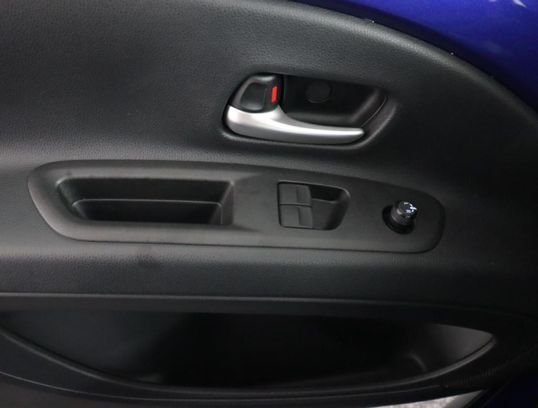 Toyota Aygo X - 1.0 VVT-i MT Play 27