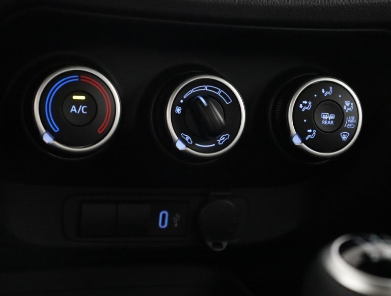 Toyota Aygo X - 1.0 VVT-i MT Play 7