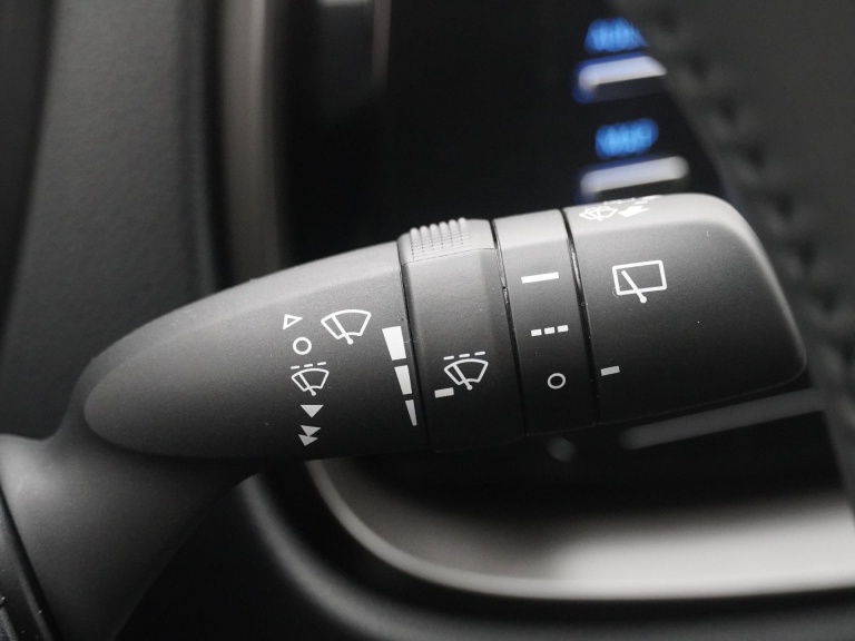 Toyota Aygo X - 1.0 VVT-i MT Play 18