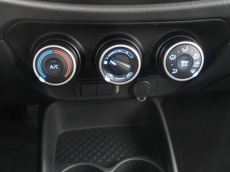 Toyota Aygo X - 1.0 VVT-i MT Play 8