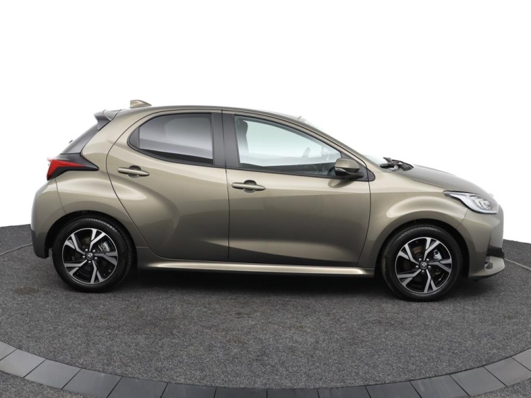 Toyota Yaris - 1.5 Hybrid 115 First Edition 13