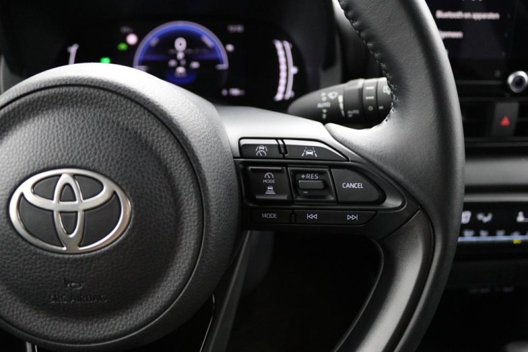Toyota Yaris - 1.5 Hybrid 115 First Edition 21