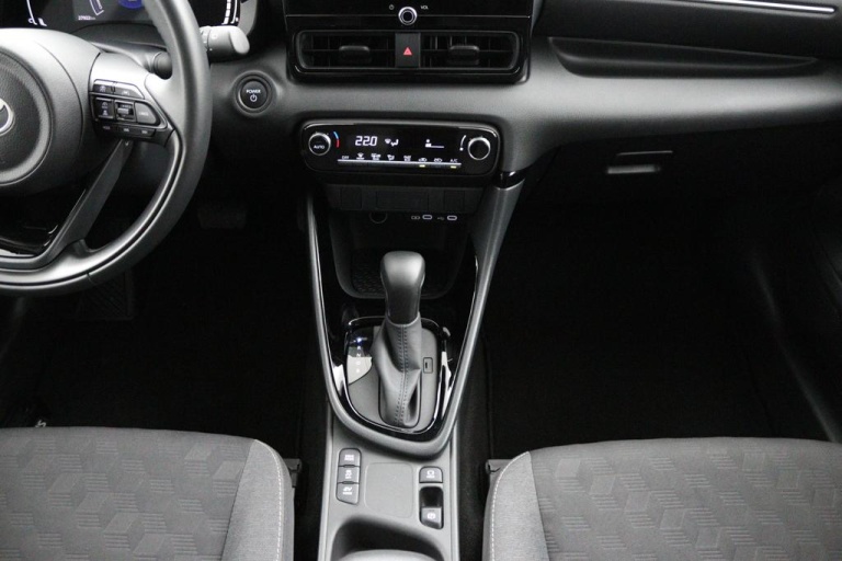 Toyota Yaris - 1.5 Hybrid 115 First Edition 26