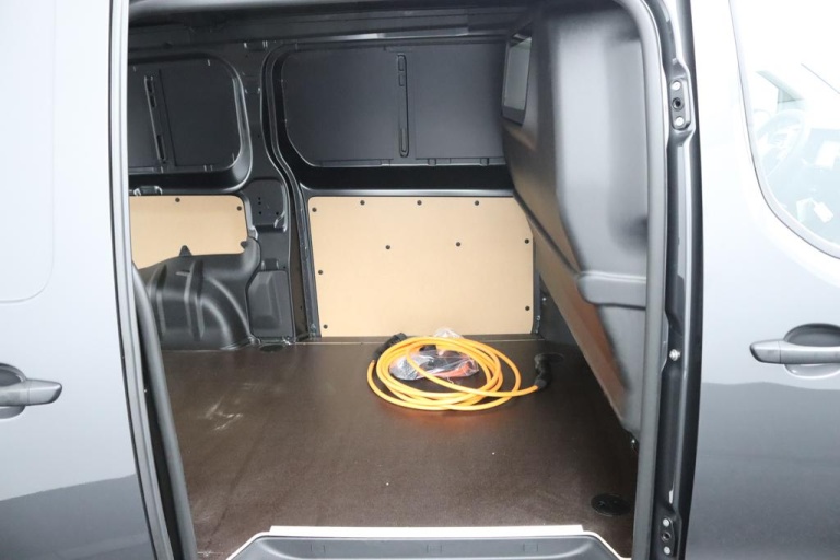Toyota PROACE Electric Worker - Challenger Extra Range L1 75 kWh 17