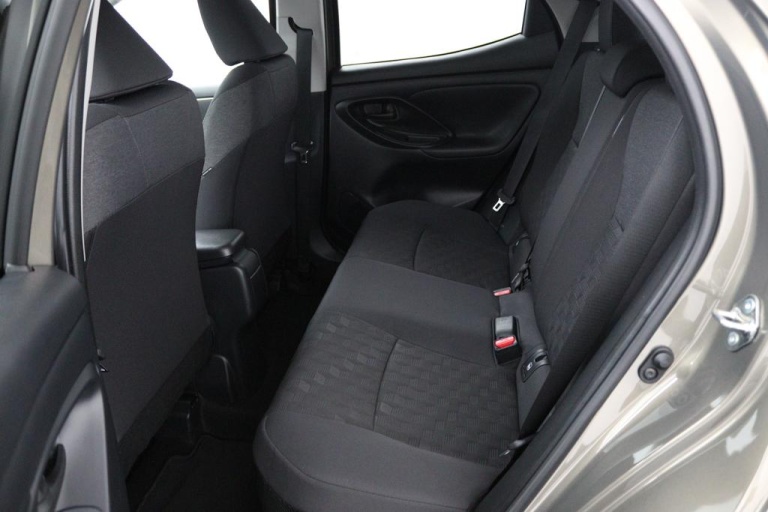Toyota Yaris - 1.5 Hybrid 115 First Edition 18