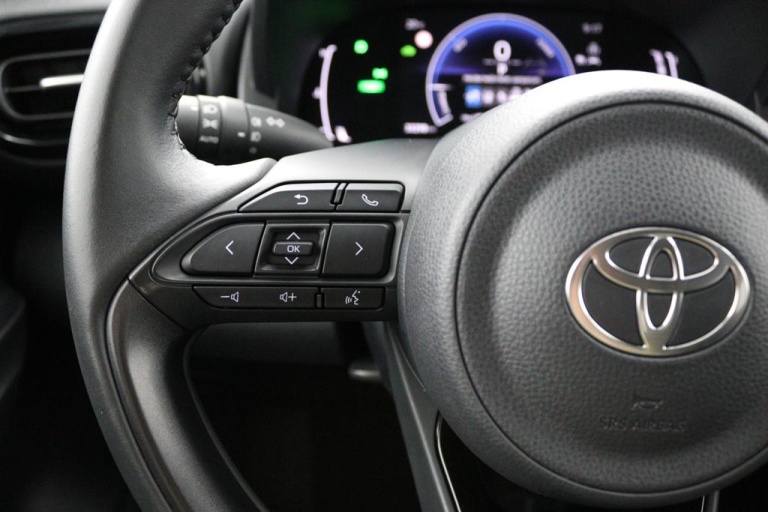 Toyota Yaris - 1.5 Hybrid 115 First Edition 19