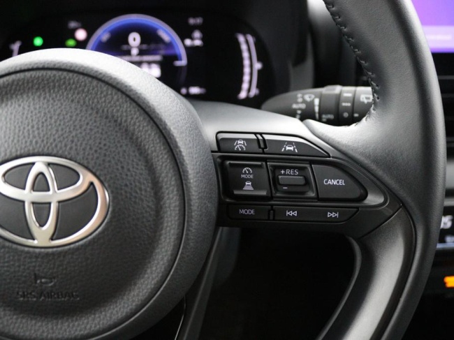 Toyota Yaris - 1.5 Hybrid 115 First Edition