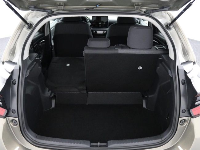 Toyota Yaris - 1.5 Hybrid 115 First Edition