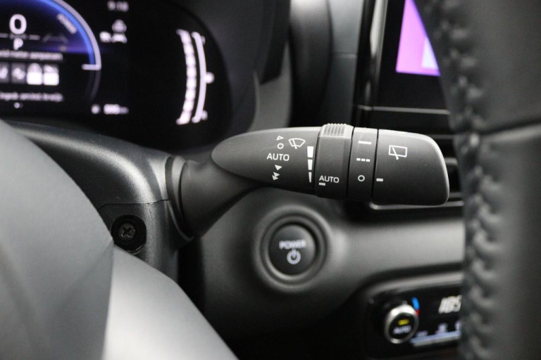 Toyota Yaris - 1.5 Hybrid 115 First Edition 31