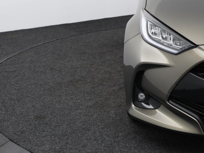 Toyota Yaris - 1.5 Hybrid 115 First Edition