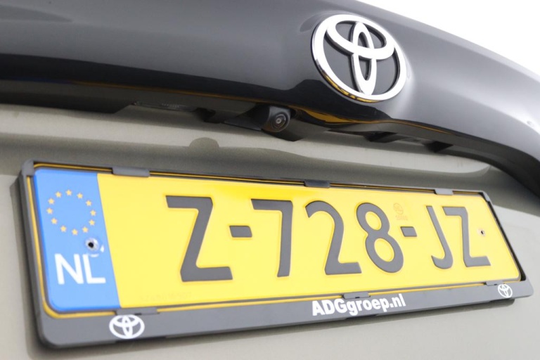 Toyota Yaris - 1.5 Hybrid 115 First Edition 38