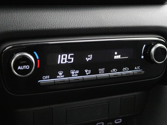 Toyota Yaris - 1.5 Hybrid 115 First Edition