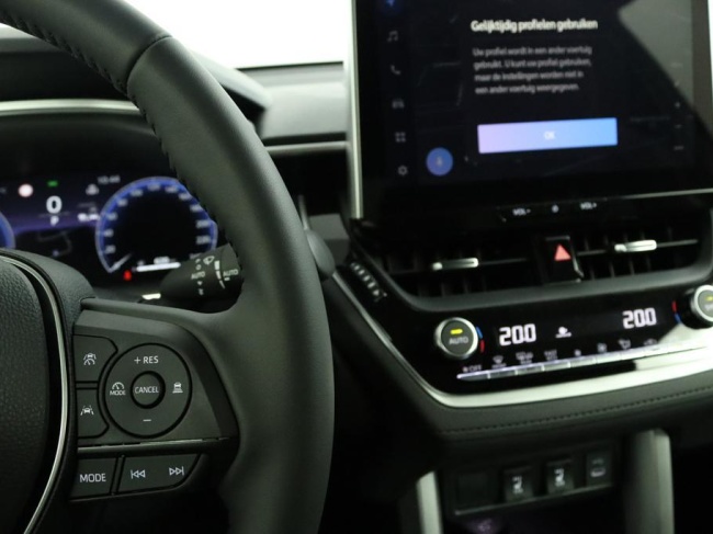 Toyota Corolla Cross - Hybrid 200 Style