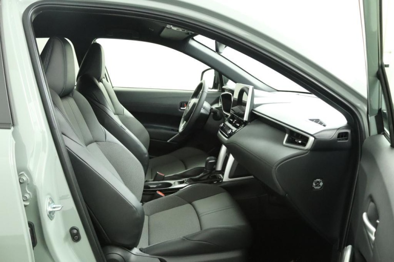 Toyota Corolla Cross - Hybrid 200 Style 21