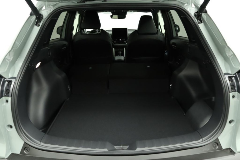 Toyota Corolla Cross - Hybrid 200 Style 24