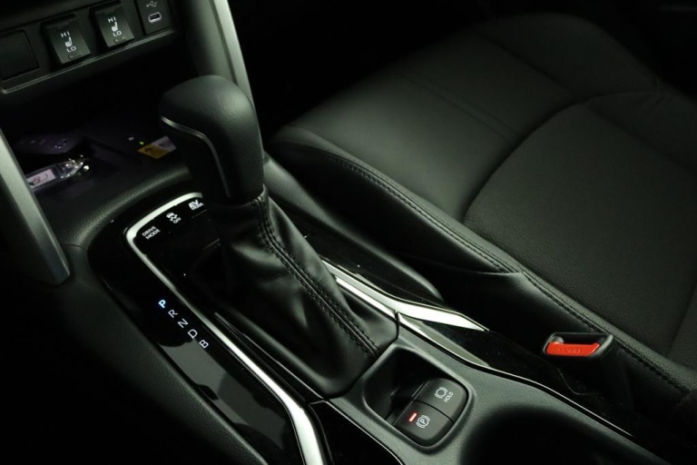 Toyota Corolla Cross - Hybrid 200 Style 25
