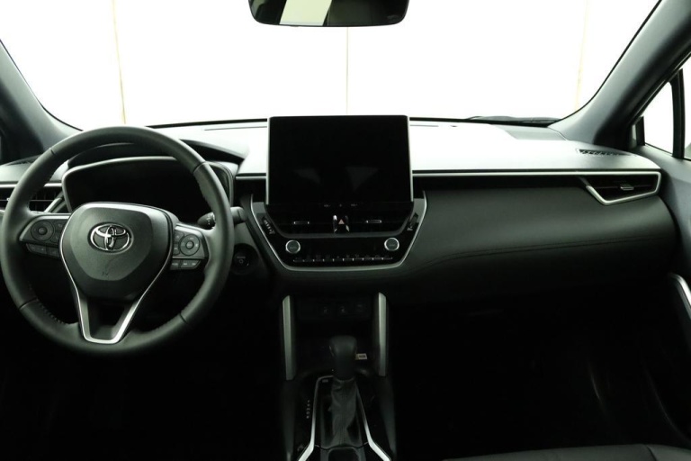 Toyota Corolla Cross - Hybrid 200 Style 4