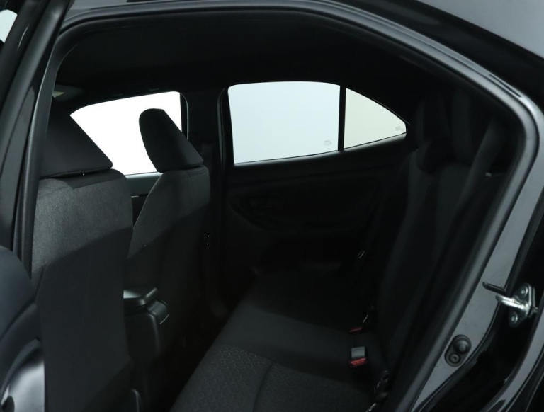Toyota Yaris Cross - 1.5 Hybrid Dynamic 18