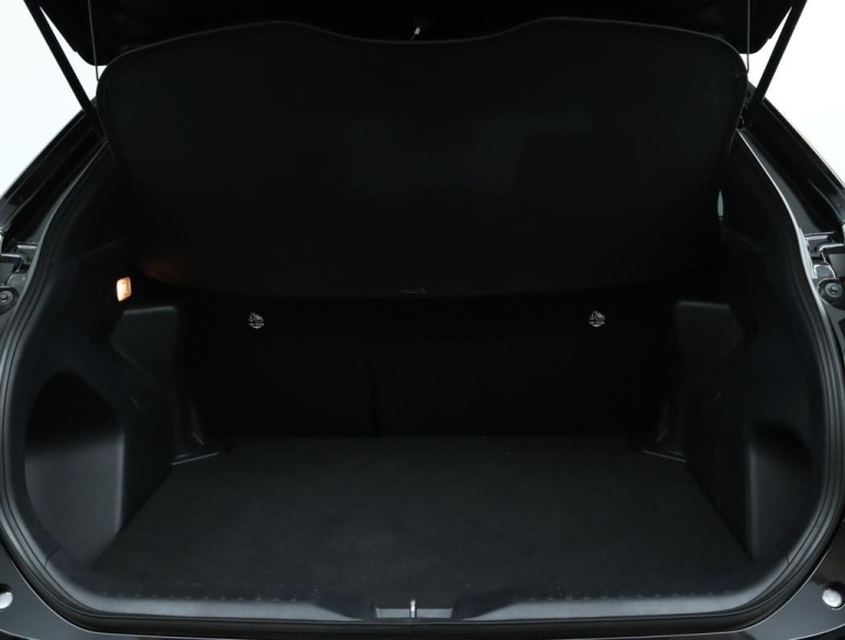 Toyota Yaris Cross - 1.5 Hybrid Dynamic 23