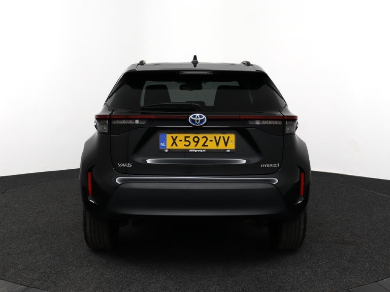 Toyota Yaris Cross - 1.5 Hybrid Dynamic 35