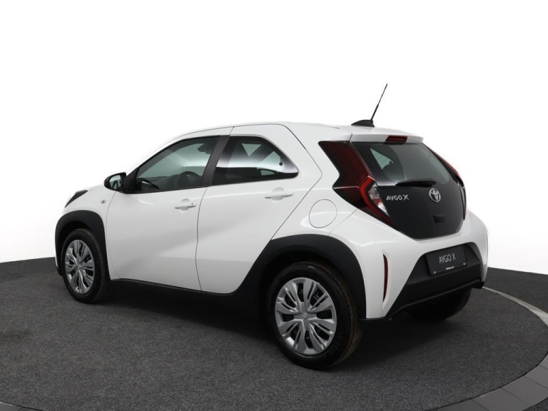 Toyota Aygo X - 1.0 VVT-i MT Play 10