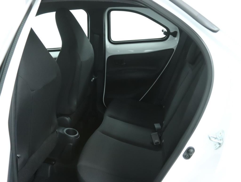 Toyota Aygo X - 1.0 VVT-i MT Play 15