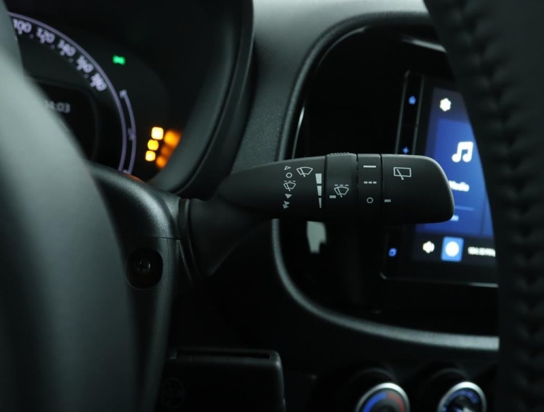 Toyota Aygo X - 1.0 VVT-i MT Play 26