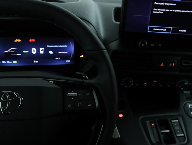 Toyota PROACE CITY Electric - Navigator 50 kWh 19