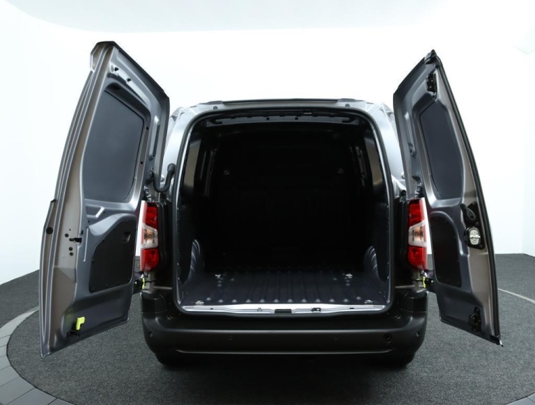 Toyota PROACE CITY Electric - Navigator 50 kWh 31