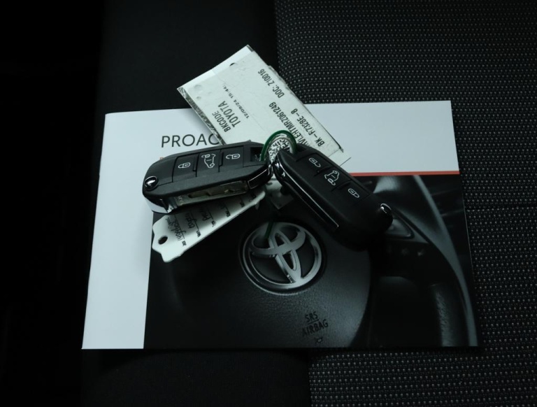 Toyota PROACE Long Worker - 2.0 D-4D L2 Navigator 11