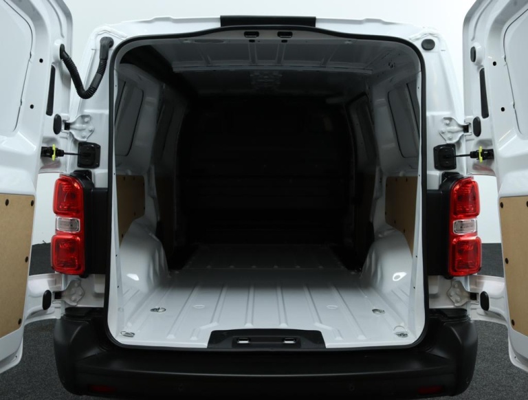 Toyota PROACE Long Worker - 2.0 D-4D L2 Navigator 29