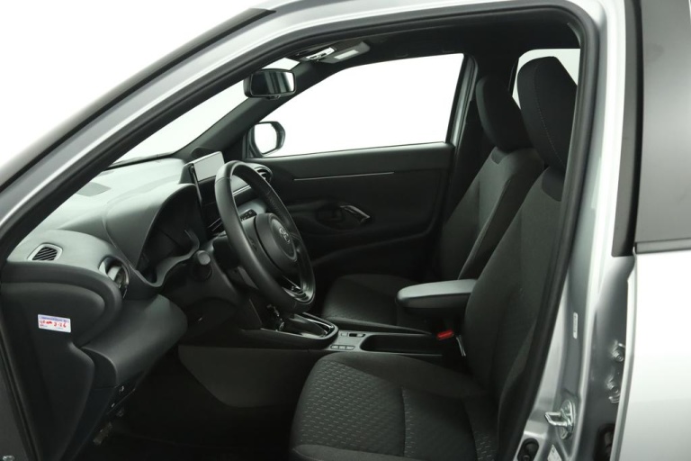 Toyota Yaris Cross - 1.5 Hybrid 115 First Edition 17