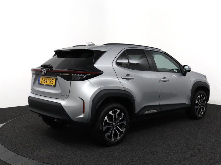 Toyota Yaris Cross - 1.5 Hybrid 115 First Edition 2