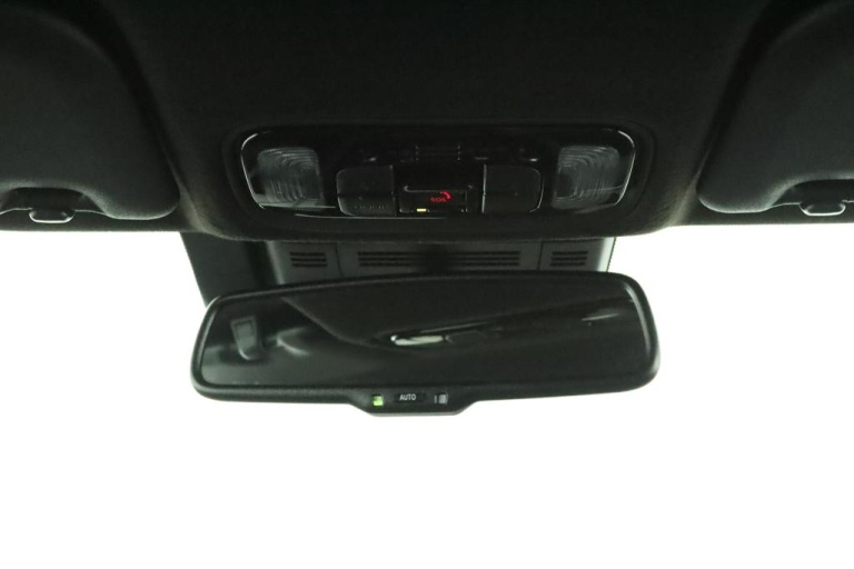 Toyota Yaris Cross - 1.5 Hybrid 115 First Edition 32