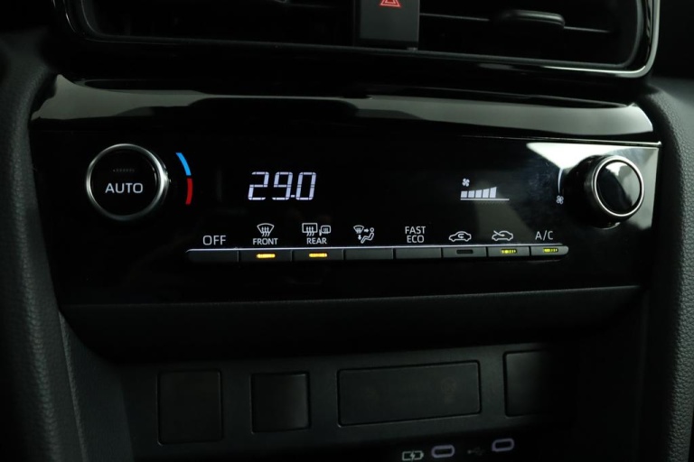Toyota Yaris Cross - 1.5 Hybrid 115 First Edition 7