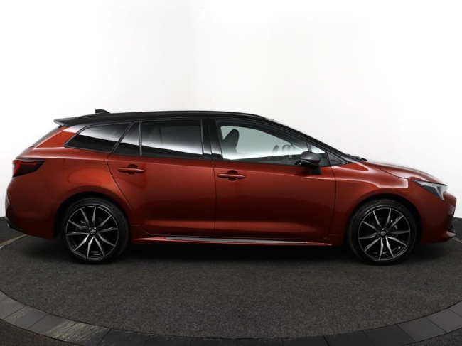 Toyota Corolla - Hybrid 140 GR Sport