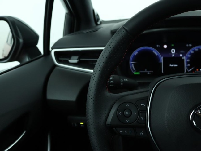 Toyota Corolla - Hybrid 140 GR Sport