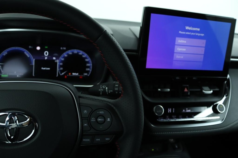 Toyota Corolla - Hybrid 140 GR Sport 21
