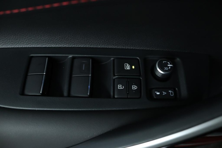 Toyota Corolla - Hybrid 140 GR Sport 27