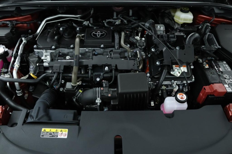 Toyota Corolla - Hybrid 140 GR Sport 32