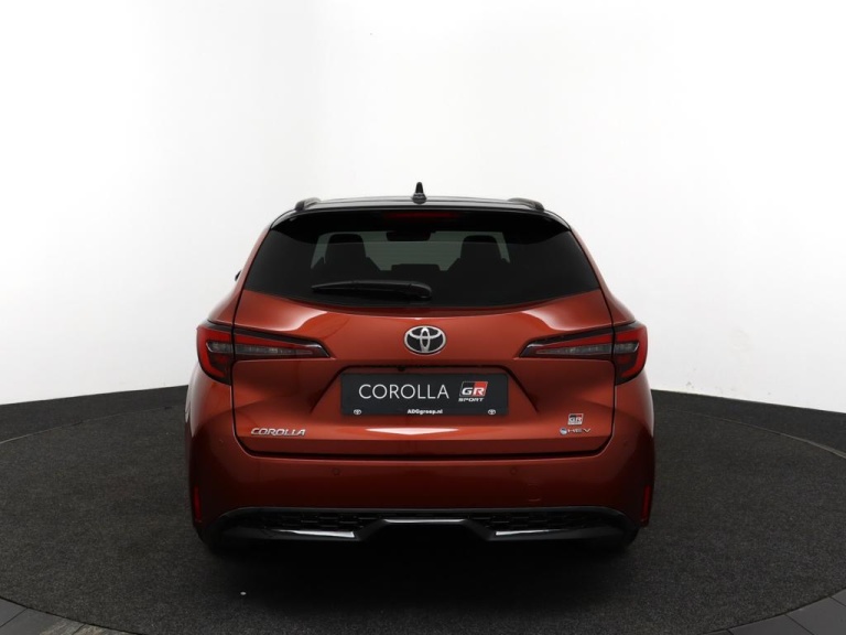 Toyota Corolla - Hybrid 140 GR Sport 33