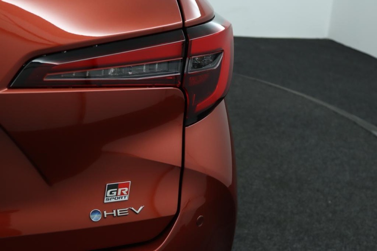 Toyota Corolla - Hybrid 140 GR Sport 36