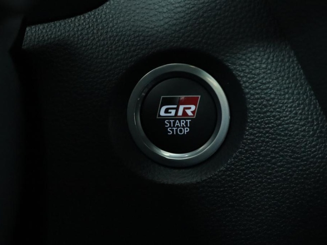 Toyota Corolla - Hybrid 140 GR Sport