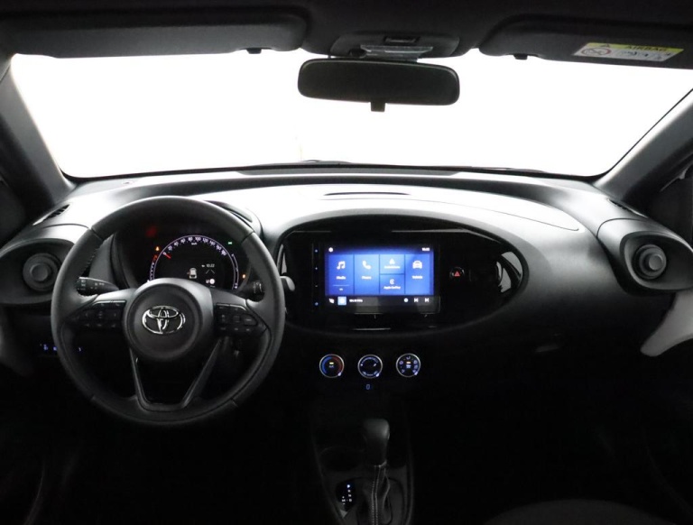 Toyota Aygo X - 1.0 VVT-i S-CVT Play 4