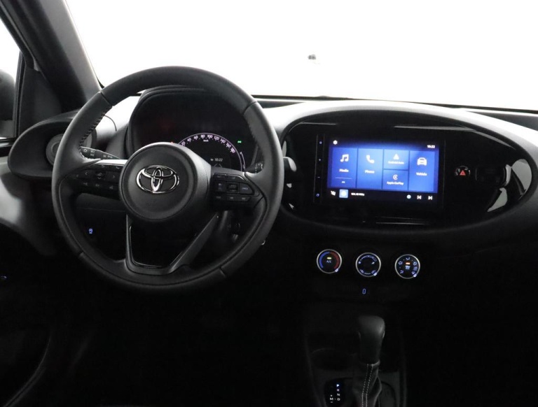 Toyota Aygo X - 1.0 VVT-i S-CVT Play 48