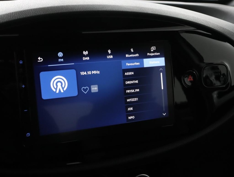 Toyota Aygo X - 1.0 VVT-i S-CVT Play 9