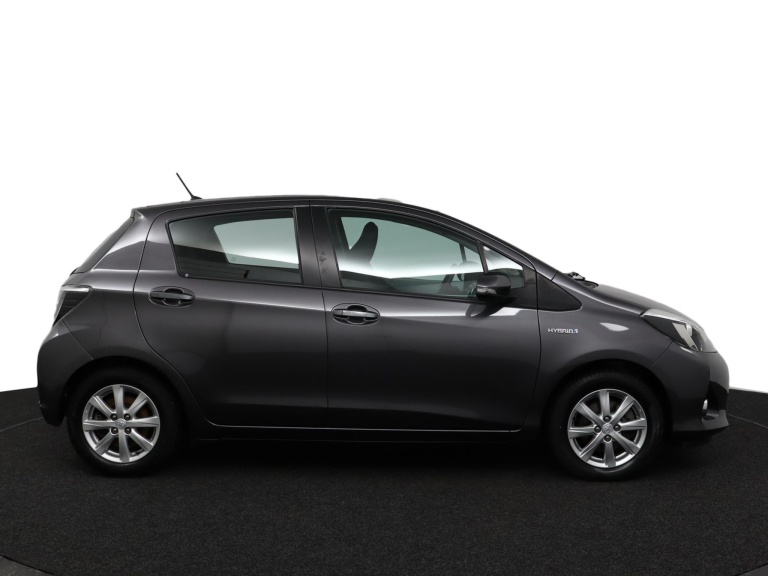 Toyota Yaris - 1.5 Full Hybrid Aspiration 13