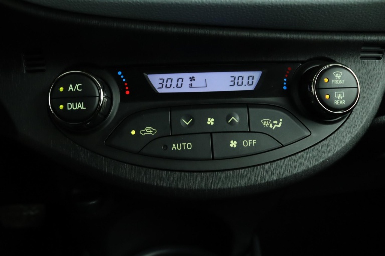Toyota Yaris - 1.5 Full Hybrid Aspiration 7