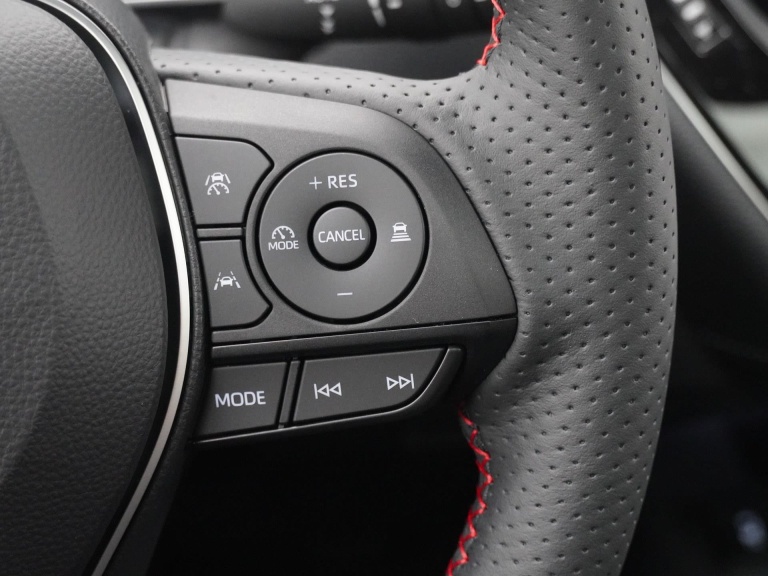 Toyota Corolla - Touring sports Hybrid 140 GR Sport 15
