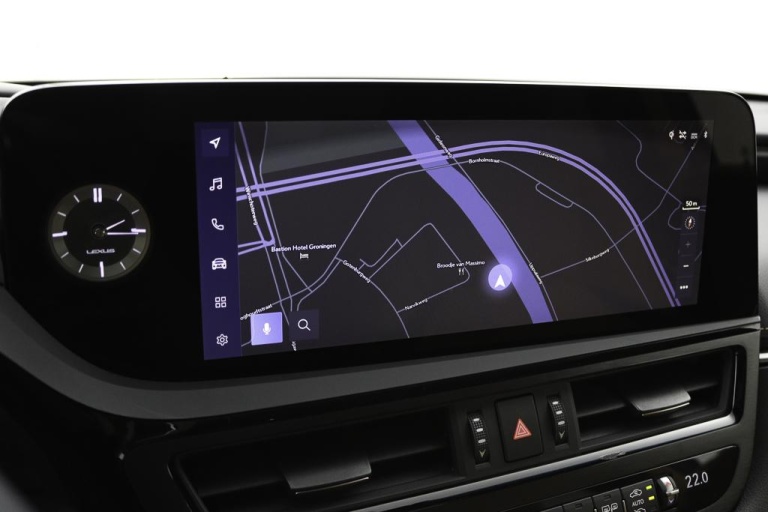 Lexus ES - 300h Business Line 26